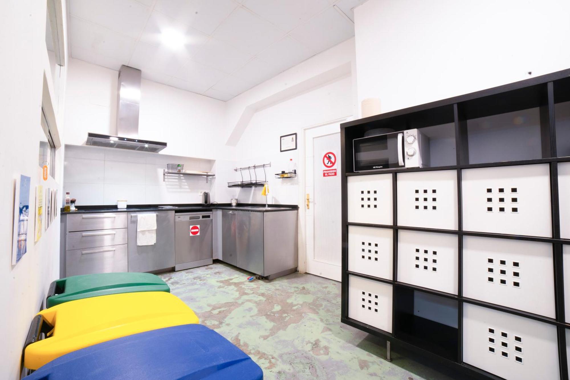 Koba Hostel Сан-Себастьян Экстерьер фото